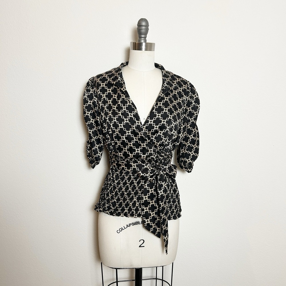 Vintage Black 100% Silk Chain Print Smocked Wrap Puff Sleeve Blouse Women Size 6
